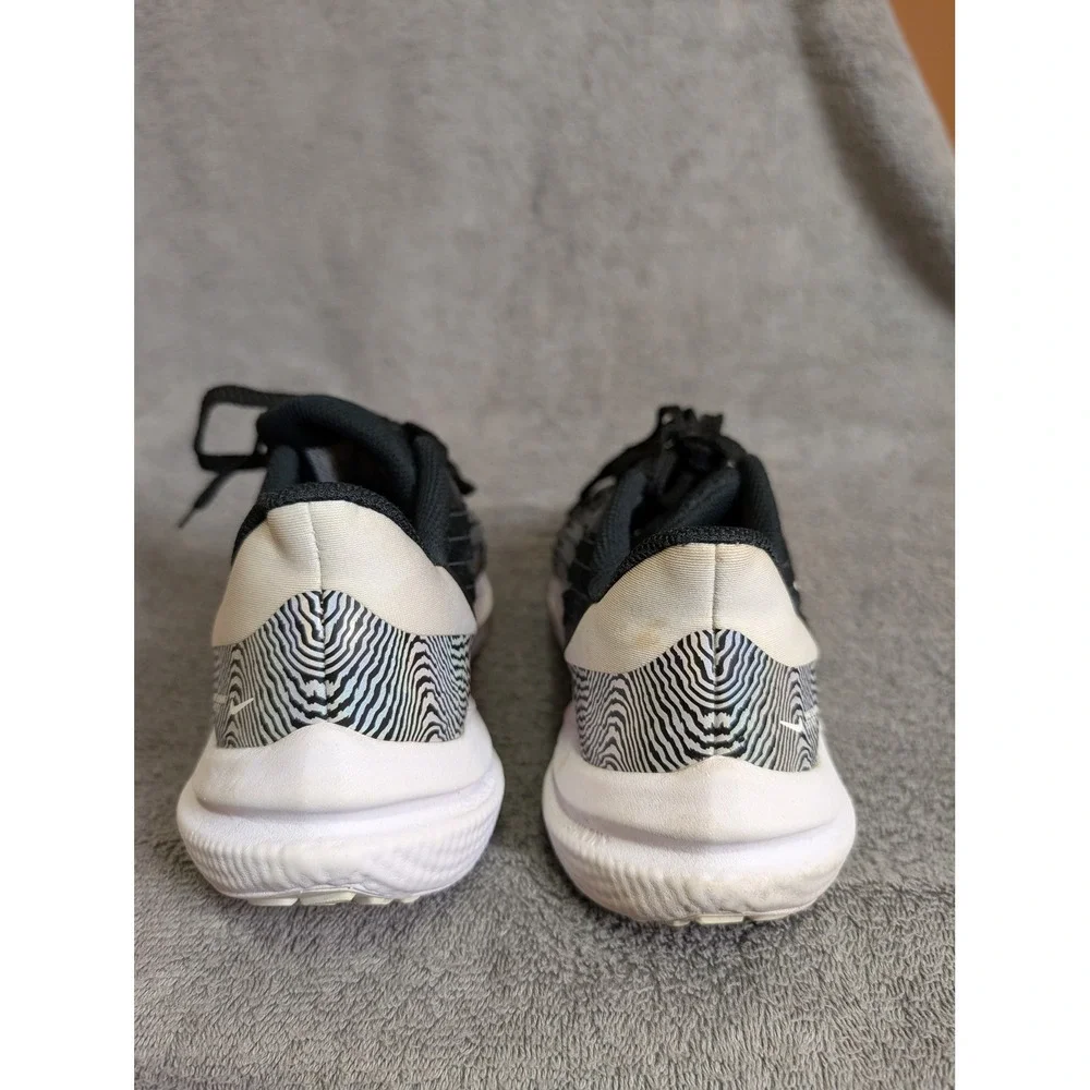 Nike Winflo 09 Black‎ White Running Shoes DR9831-001 Womens 6.5